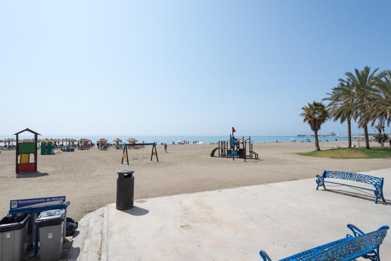 Caleta Homes - Apartamentos Pompidou Malaga Luaran gambar