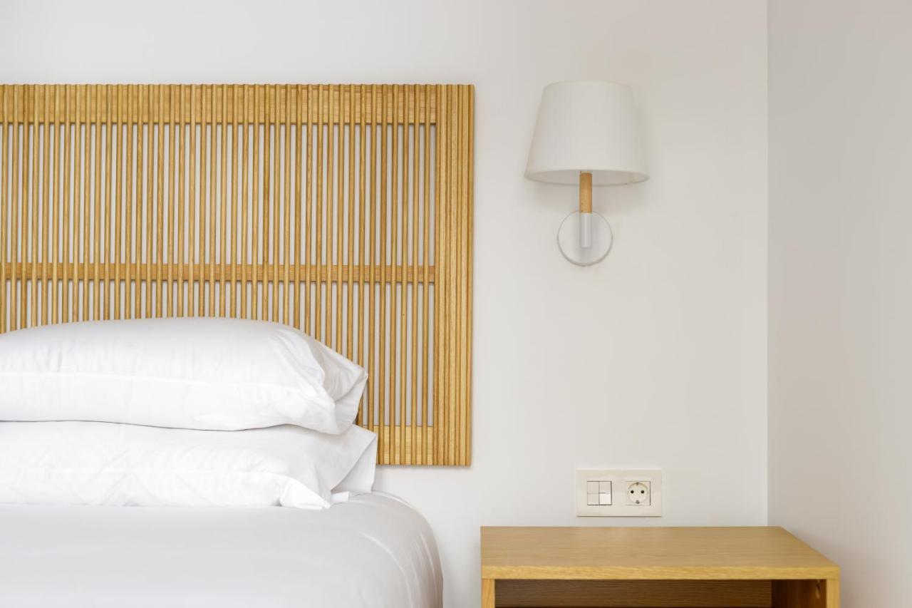 Caleta Homes - Apartamentos Pompidou Malaga Luaran gambar